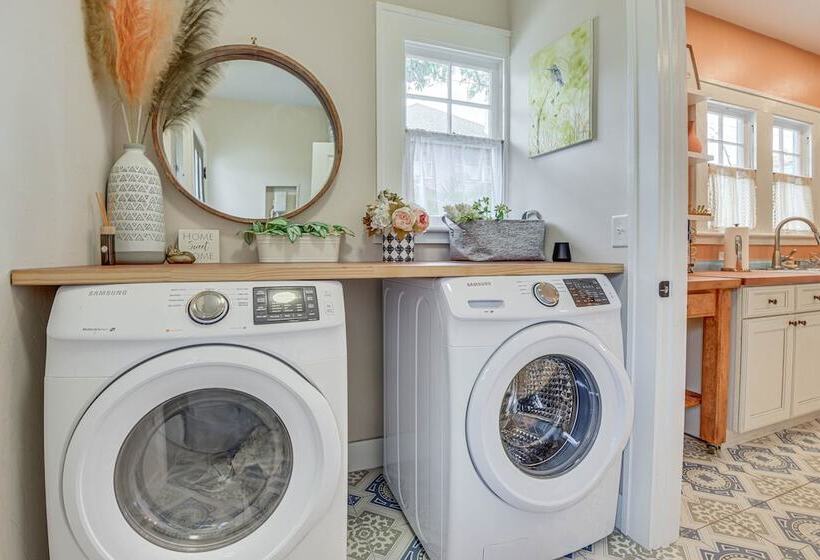 Dog Friendly Bradenton Home W/ Private Pool & Yard