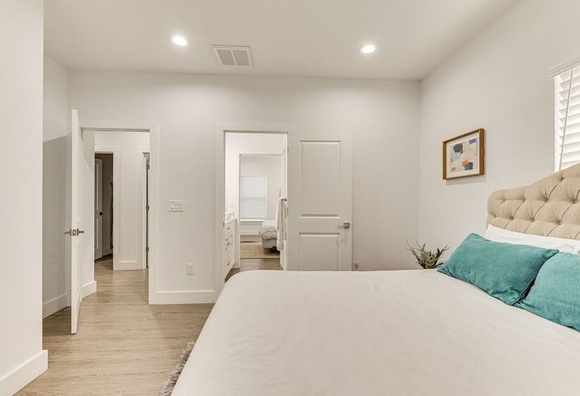 Dog Friendly Lutz Family Home W/ Large Yard!