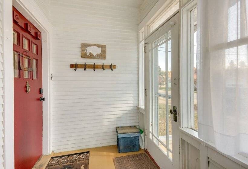 Downtown Red Lodge Home   8 Mi To Skiing!