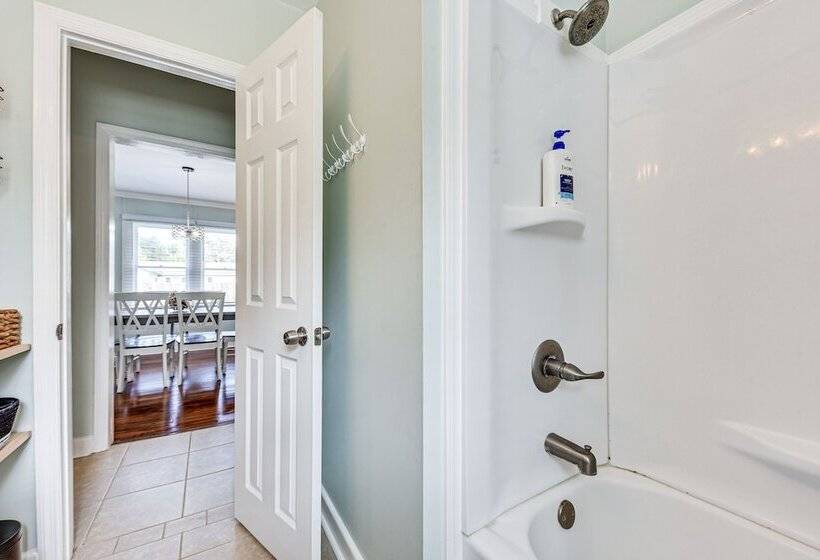 Dtwn St Marys Home Near Waterfront: Pets Welcome!