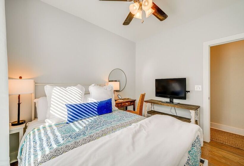 Eatonton Home On Lake Sinclair: Private Boat Dock!