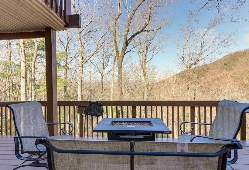 Family Friendly Ellijay Cabin W/ Studio & Mtn View