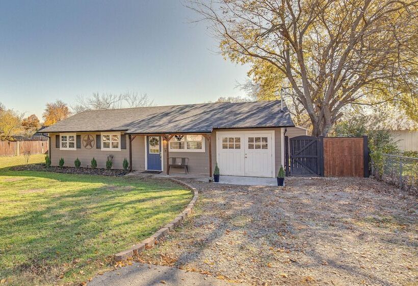Game Room & Fire Pit: Family Friendly Aubrey Home