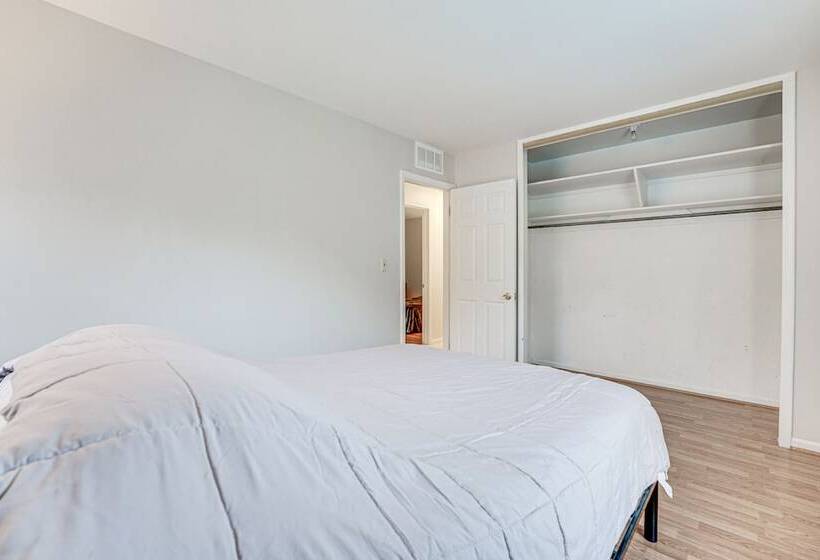 Family Friendly Bloomfield Hills Home W/ Patio!