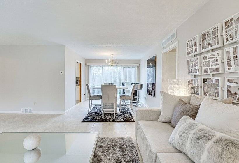 Family Friendly Bloomfield Hills Home W/ Patio!