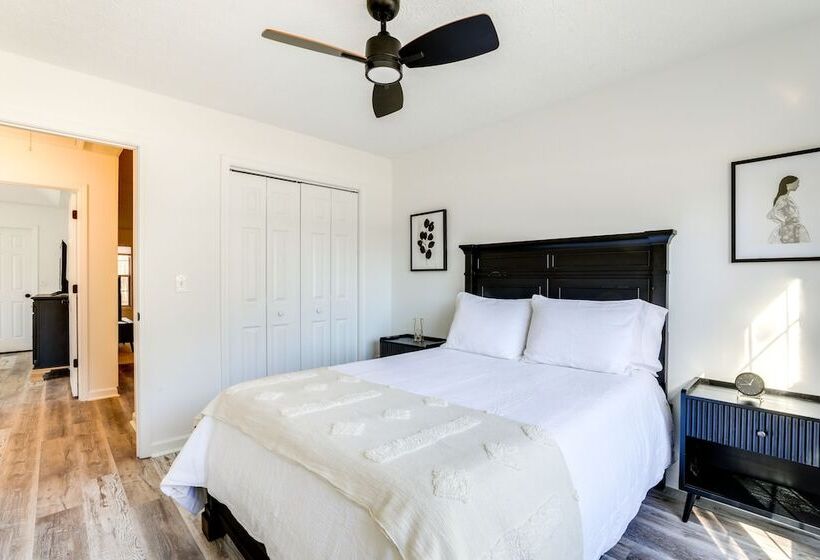 Family Friendly Dacula Home With Screened Porch!