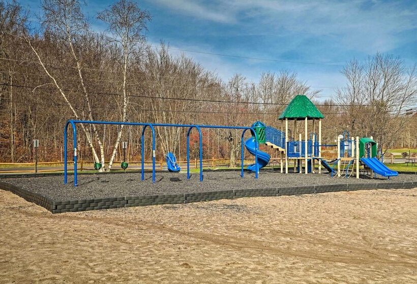 Family Friendly Pocono Lake Cabin W/ Fire Pit!