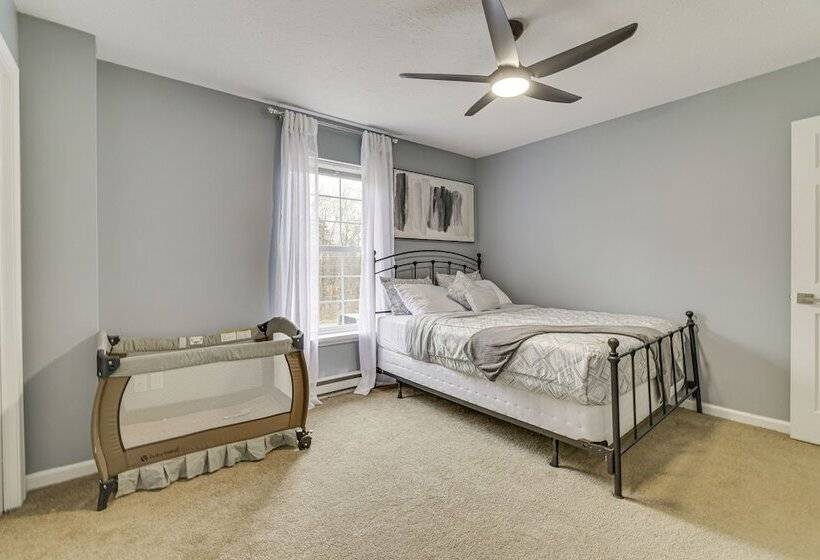 Family Friendly Poconos Home W/ Hot Tub!