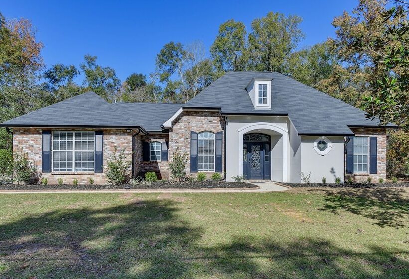 Family Friendly Ponchatoula Home W/ Private Pool!