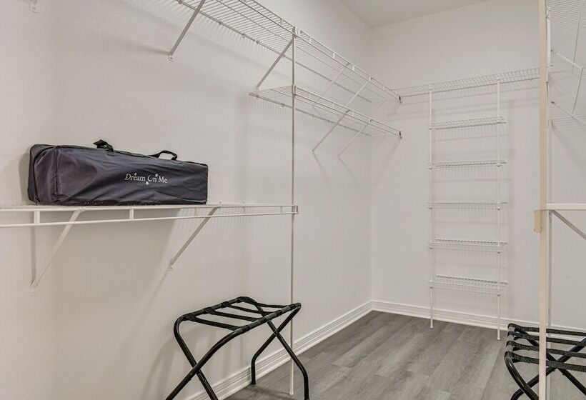 Family Friendly Ponchatoula Home W/ Private Pool!