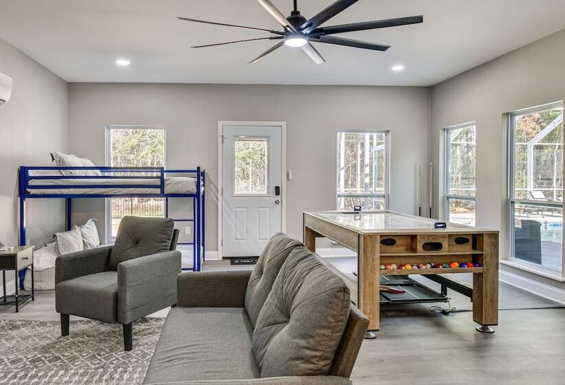 Family Friendly Ponchatoula Home W/ Private Pool!