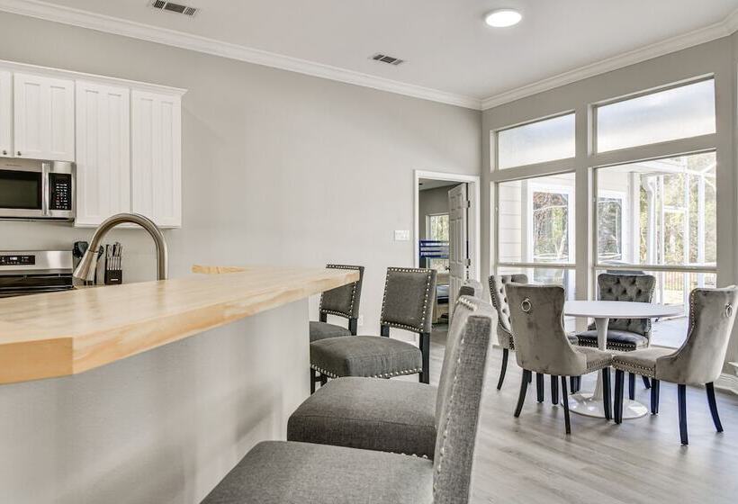 Family Friendly Ponchatoula Home W/ Private Pool!