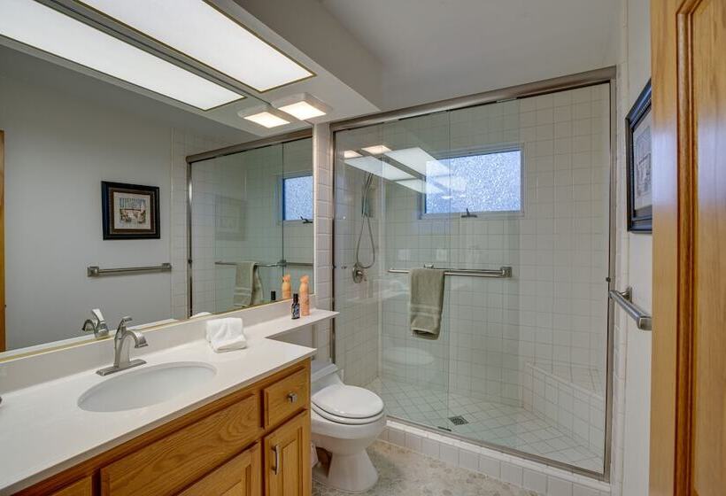 Family Friendly Stateline Home: Close To Trails!