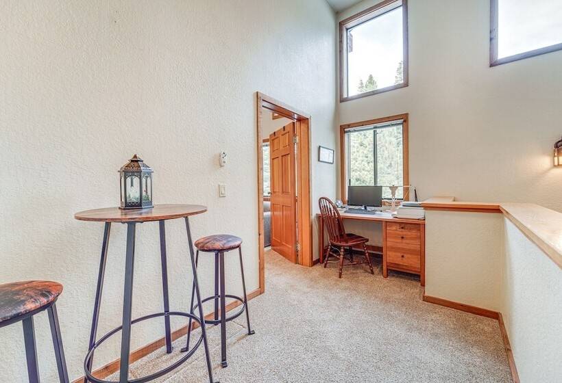 Family Friendly Truckee Cabin In Tahoe Donner!