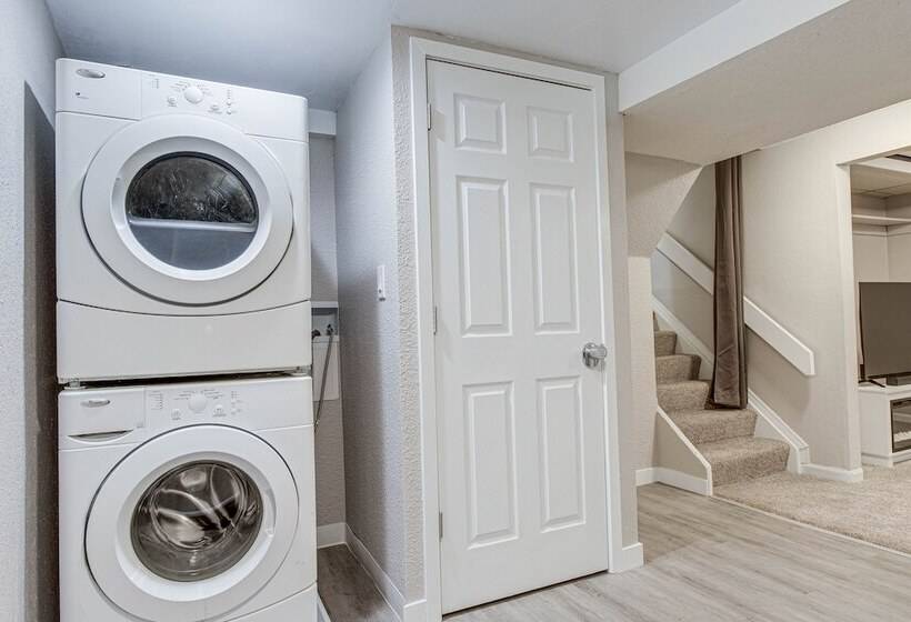 7 Mi To Downtown Denver: Family Home W/ Fire Pit!