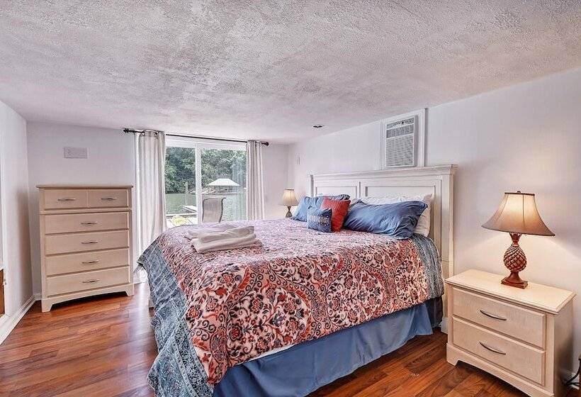 Family Lake House Retreat By Avantstay Sleeps 28