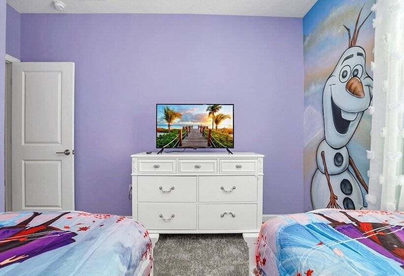 Fantasia @ Storey Lake By Shine Villas #408