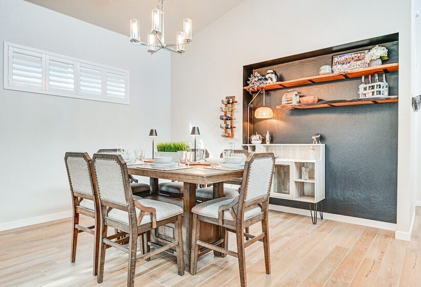 Flagstaff Home W/ Fire Pit + Hiking Trail Access!