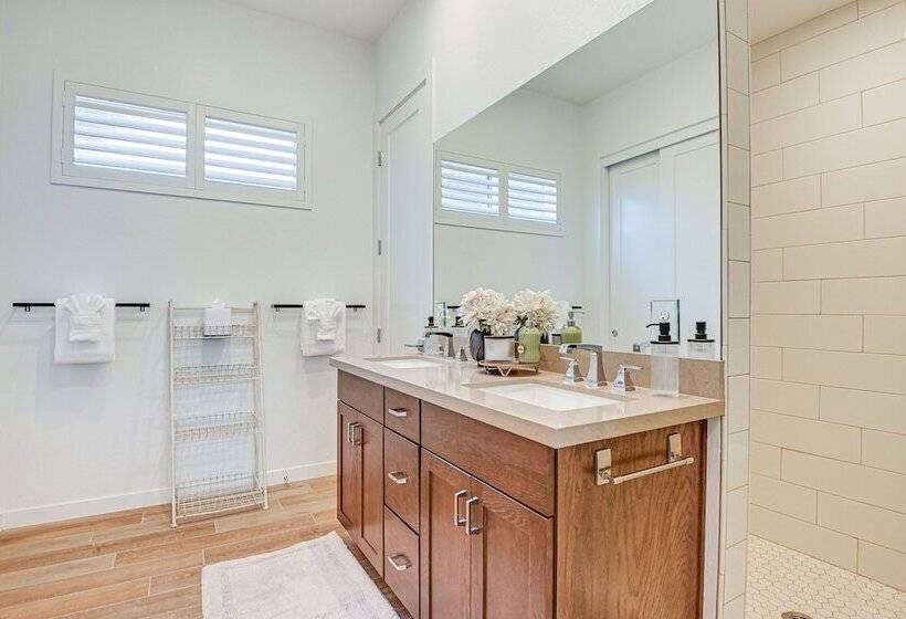 Flagstaff Home W/ Fire Pit + Hiking Trail Access!