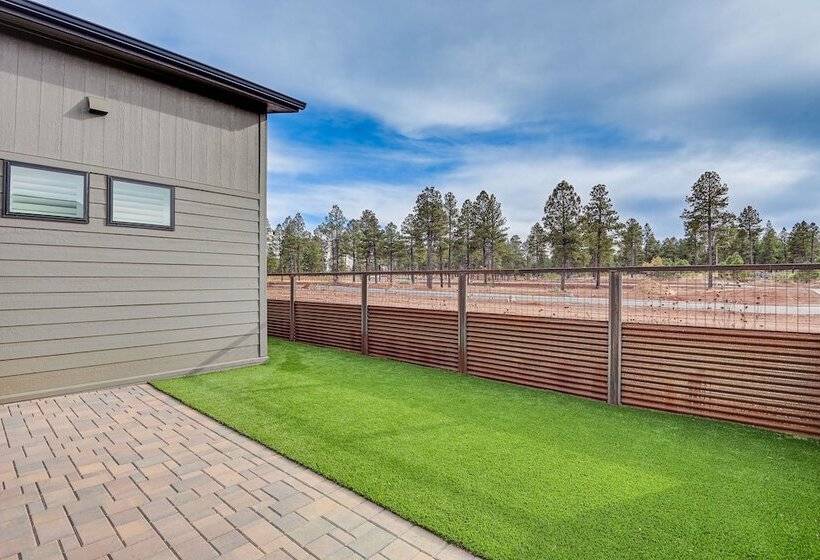 Flagstaff Home W/ Fire Pit + Hiking Trail Access!