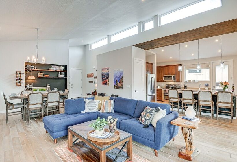 Flagstaff Home W/ Fire Pit + Hiking Trail Access!