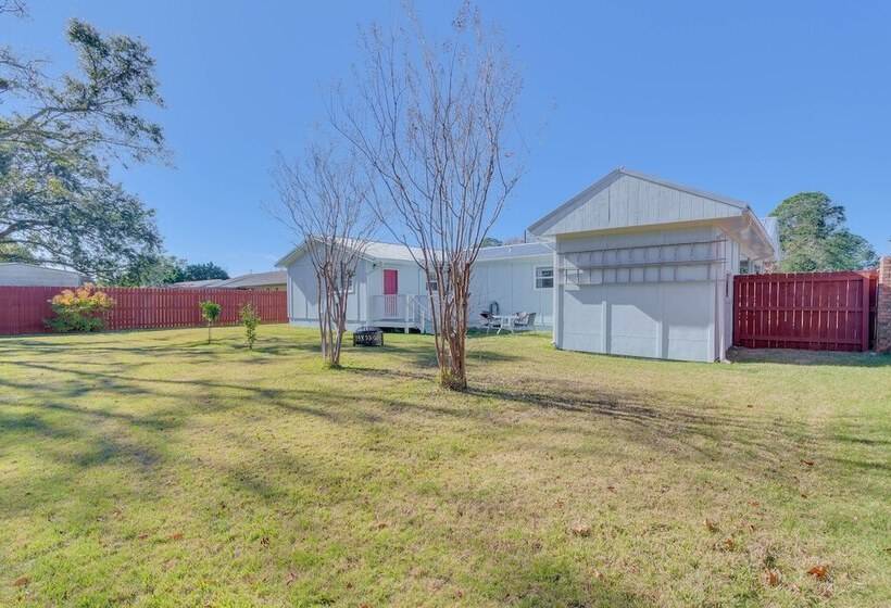 Fort Walton Beach Home ~ 1 Mi To Santa Rosa Sound!