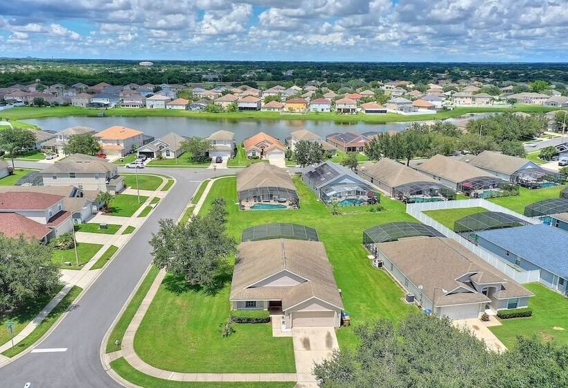 Gilded Parasol By Shine Villas Remington Golf 420