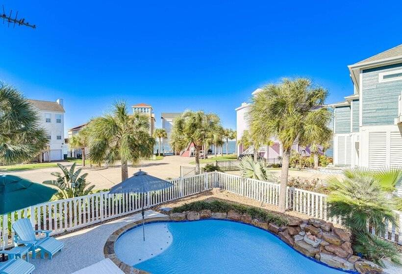 Gorgeous Galveston Bay Home W/ Private Pool!