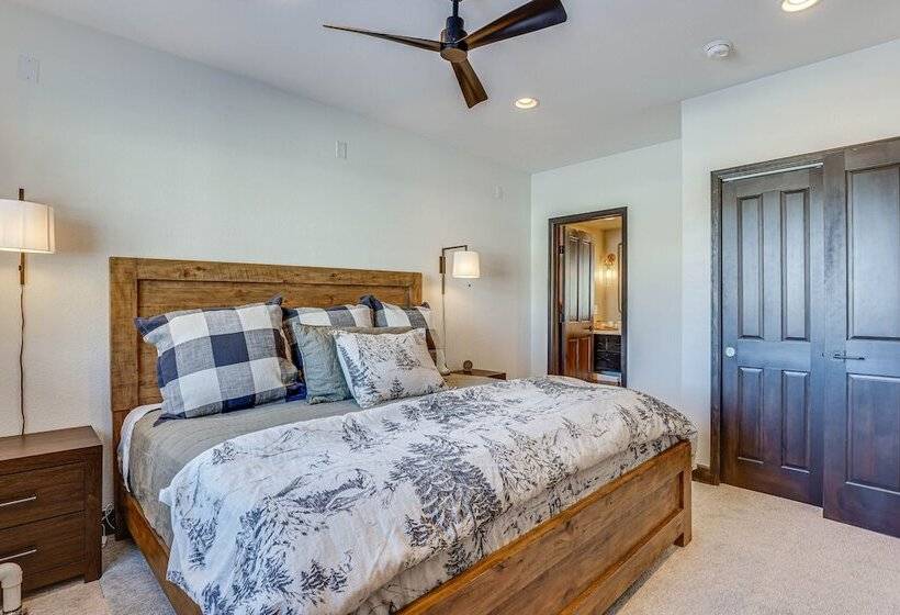 Half Mi To Skiing: Gorgeous Granby Ranch Home!