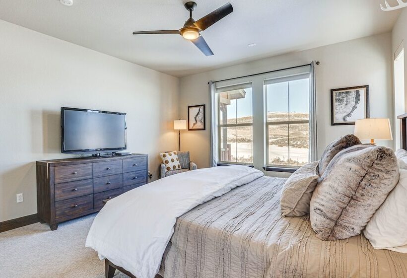 Half Mi To Skiing: Gorgeous Granby Ranch Home!