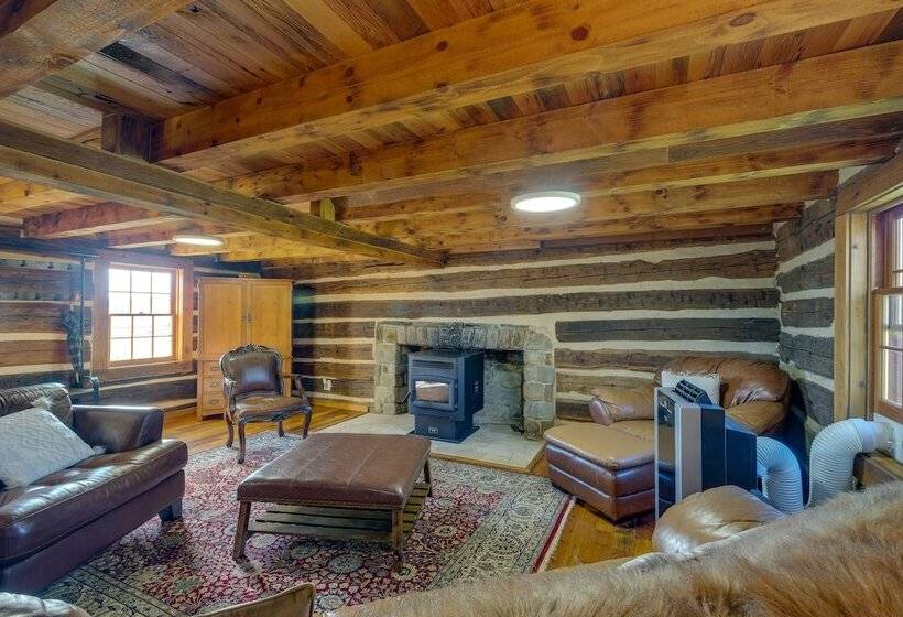 Historical Paris Cabin On Farm W/ Fire Pit!