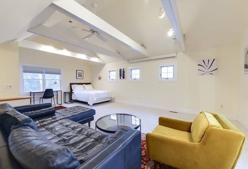 Home W/ Backyard ~ 2 Mi To Downtown Lexington!