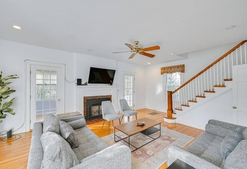 Home W/ Backyard ~ 2 Mi To Downtown Lexington!