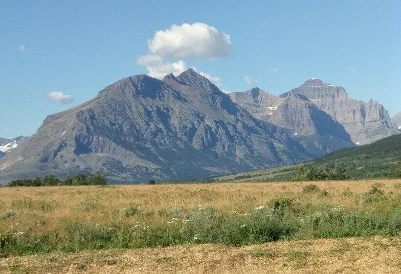 פונדק Egm Cabins & Apartments