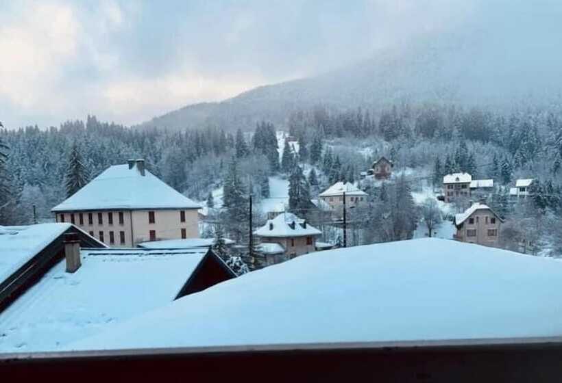 Отель Caprice Du Guiers La Joceane