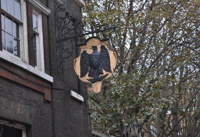 فندق Cosmos Capsule Coworking London