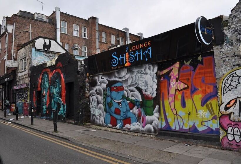 فندق Cosmos Capsule Coworking London