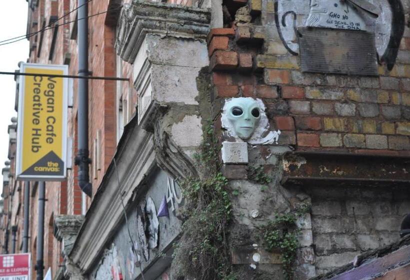 فندق Cosmos Capsule Coworking London