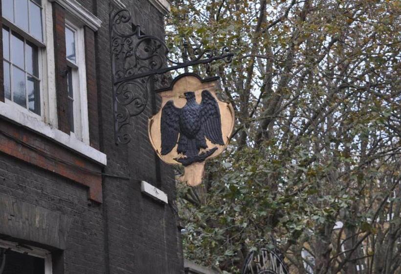 فندق Cosmos Capsule Coworking London