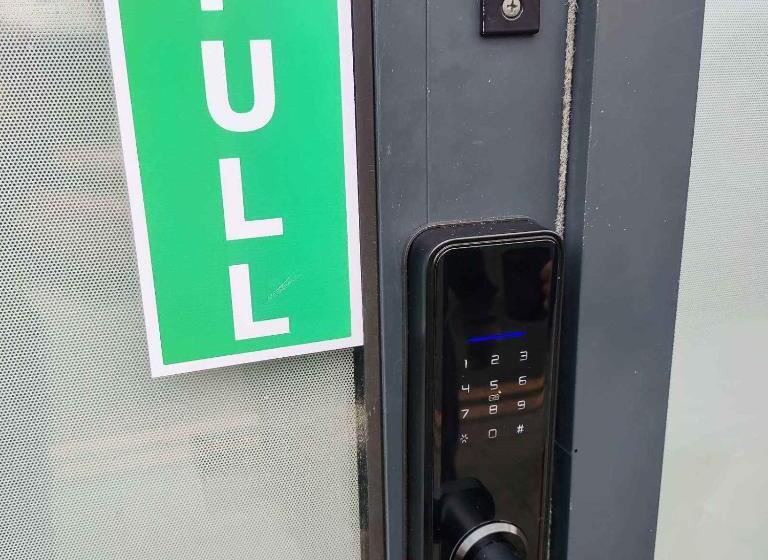 فندق Cosmos Capsule Coworking London