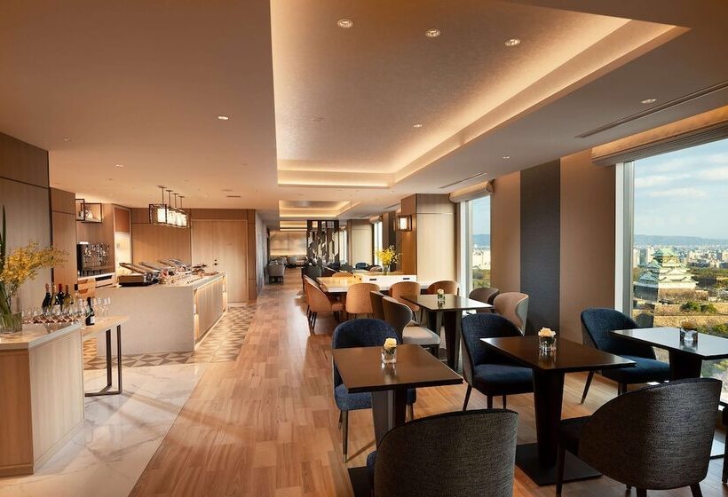 فندق Doubletree By Hilton Osaka Castle