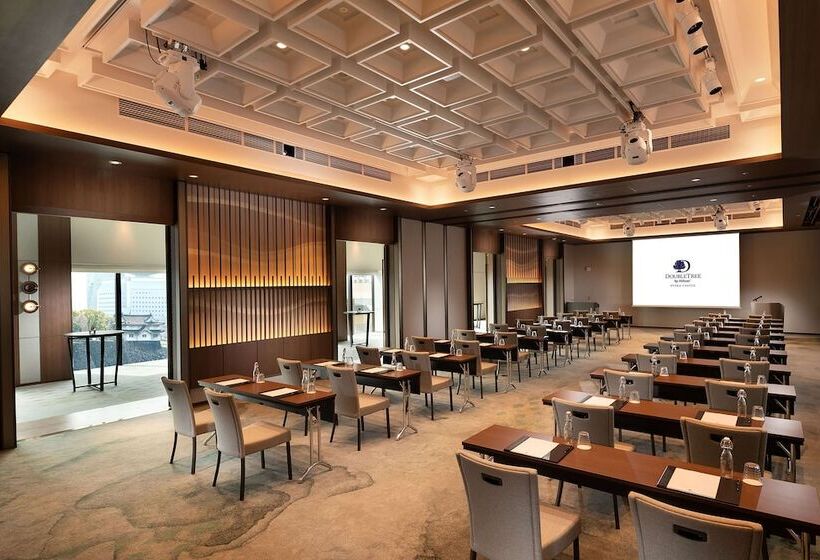 فندق Doubletree By Hilton Osaka Castle