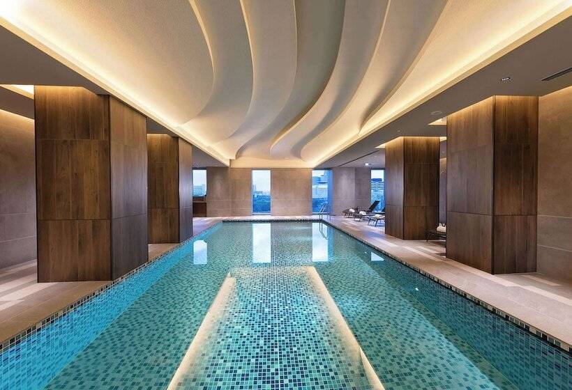 فندق Doubletree By Hilton Osaka Castle