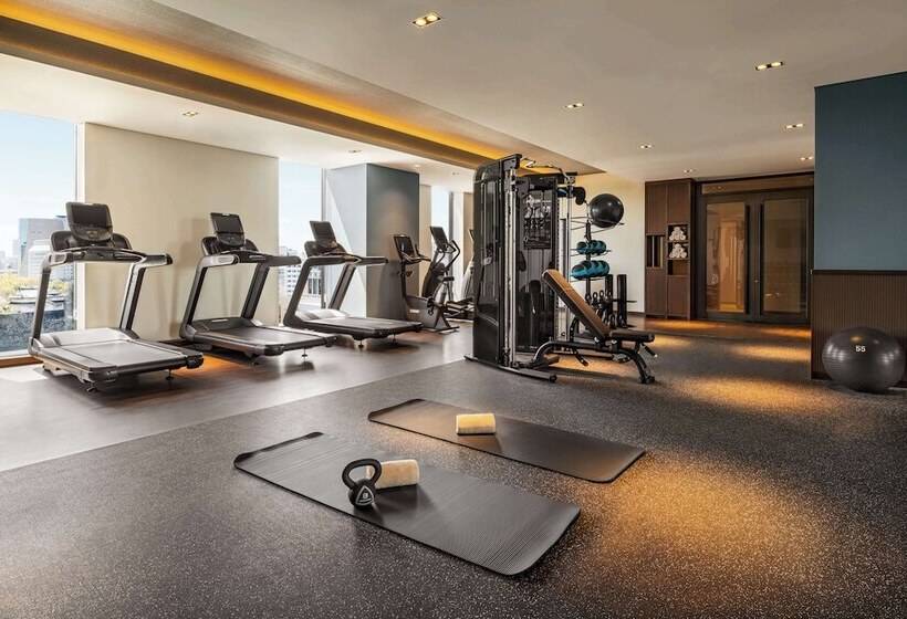 فندق Doubletree By Hilton Osaka Castle