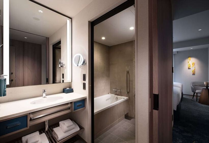 فندق Doubletree By Hilton Osaka Castle