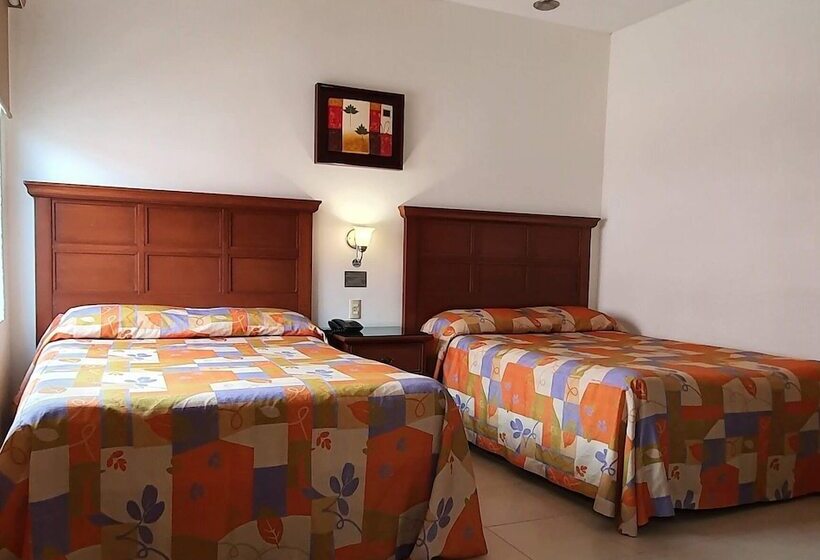 Отель El Mayo Inn