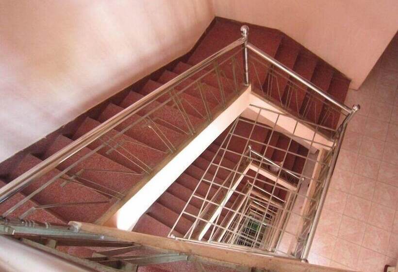 هتل Hanh Long 2 By Bay