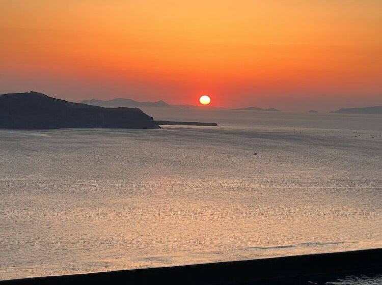 Отель Kratiras View Luxury Suites