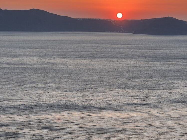 Отель Kratiras View Luxury Suites