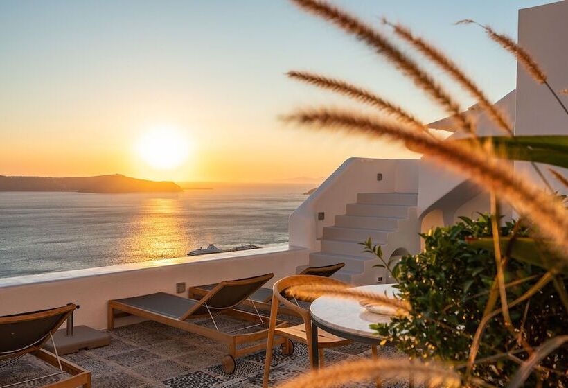 Отель Kratiras View Luxury Suites